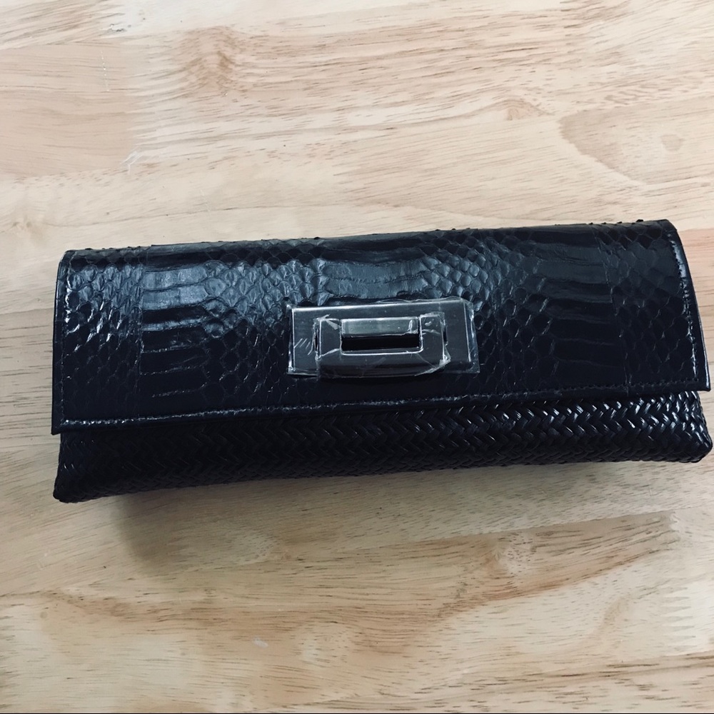 Gail DeLoach real snake skin/ rattan clutch NWOT